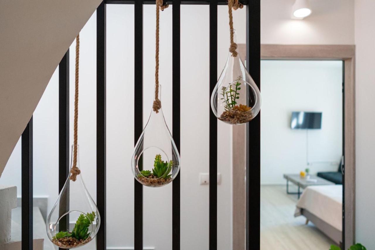 White & Gray Apartment Rethymno  Exterior photo