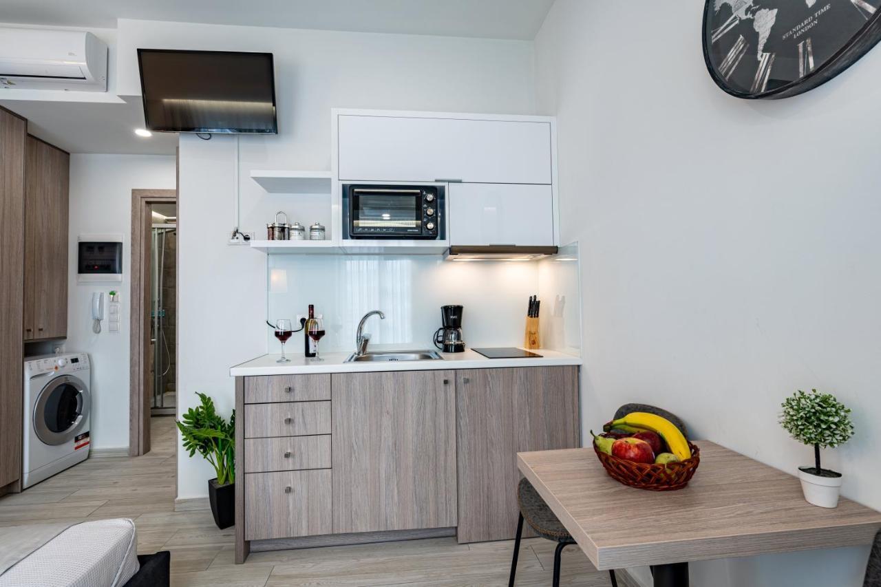 White & Gray Apartment Rethymno  Exterior photo